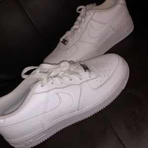 nike air force 1’s white size 7
